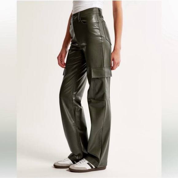 Abercrombie & Fitch 90s Relaxed Olive/Green Cargo Faux Leather Pants Y2K - Picture 6 of 11